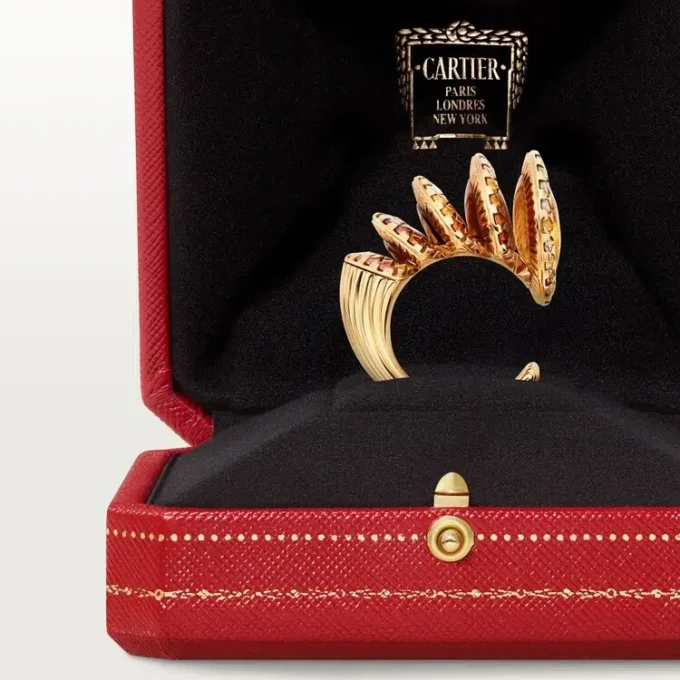Cartier Libre Polymorph Ring, Chalcedon, Diamanten