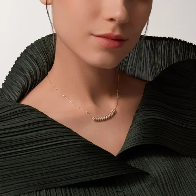 Clash de Cartier Anhänger, kleines Modell, mit Pavé-Fassung