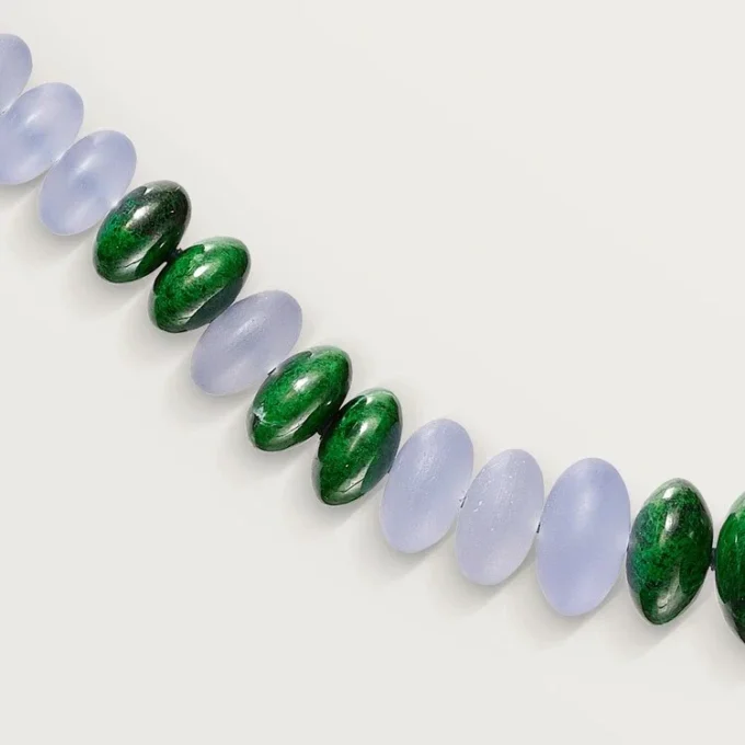 Haute Joaillerie-Halskette – Weißgold, Chalcedon, Skarn, Türkis, schwarzer Lack, Diamanten – Cartier