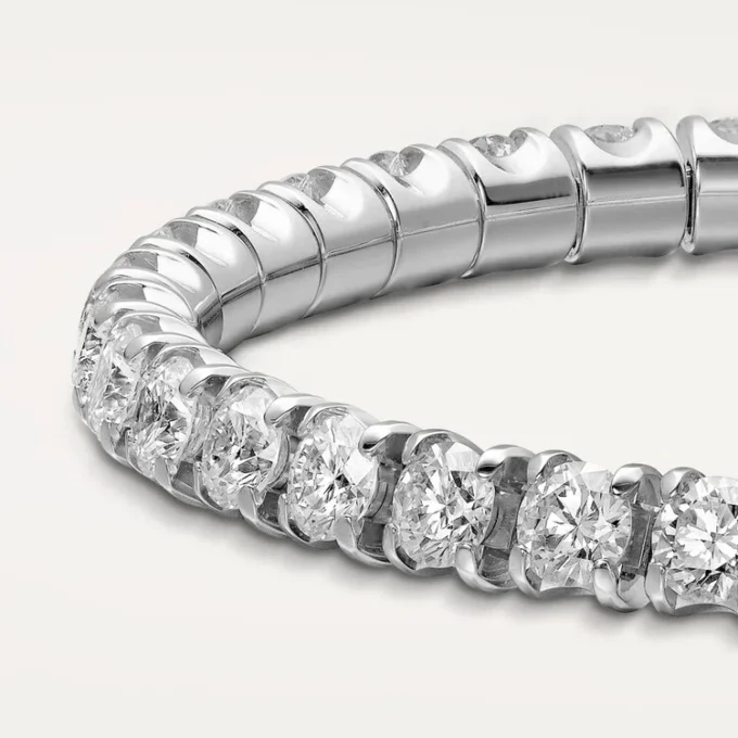 Lignes Essentielles Armbänder, Diamanten im Brillantschliff
