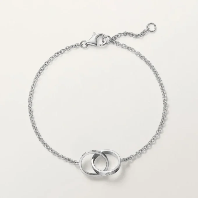 Love-Armband, an Kette