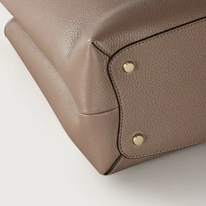 Mittlere Tasche, Panther Double