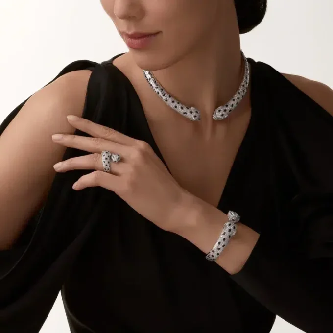 Panthere De Cartier Armband, gelenkig, mit Pavé-Fassung