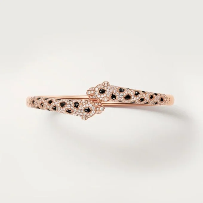 Panthere de Cartier Armband, kleines Modell, halb mit Diamanten besetzt