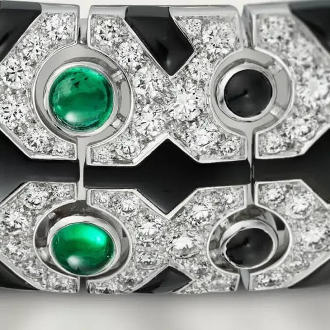 Panthere De Cartier Armreif, Smaragd, pavé-gefasst