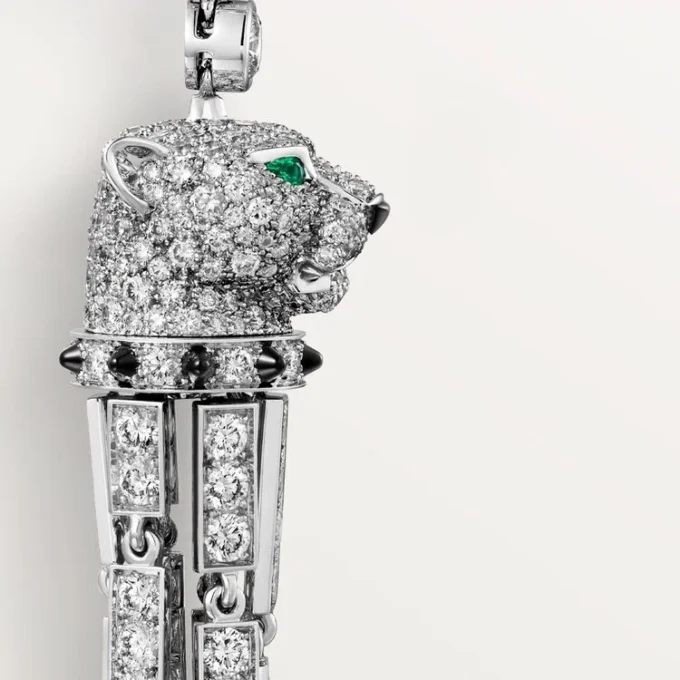 Panthere De Cartier Ohrringe, Smaragde, pavé-gefasst