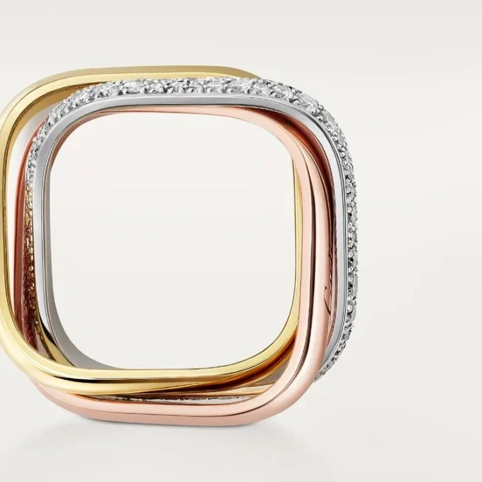 Trinity-Ring, kissenförmig, mittleres Modell, halb pavé-besetzt